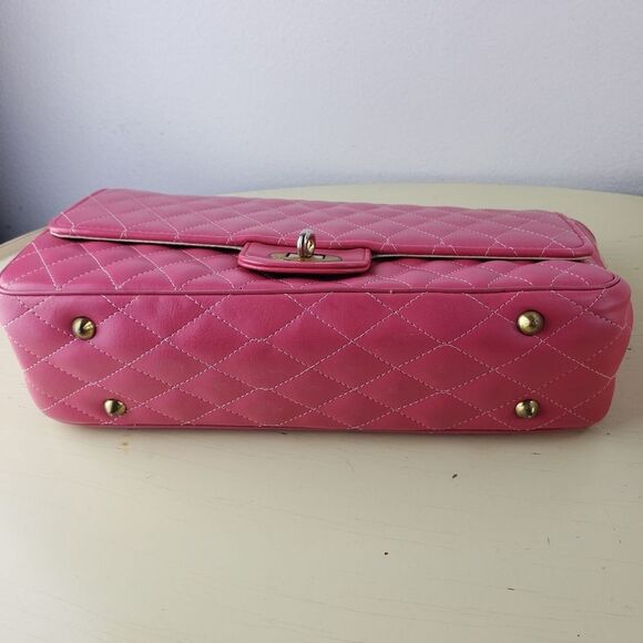 Women's Vintage Barbie Pink Quilted Golden Chain Bag - Picture 6 of 14